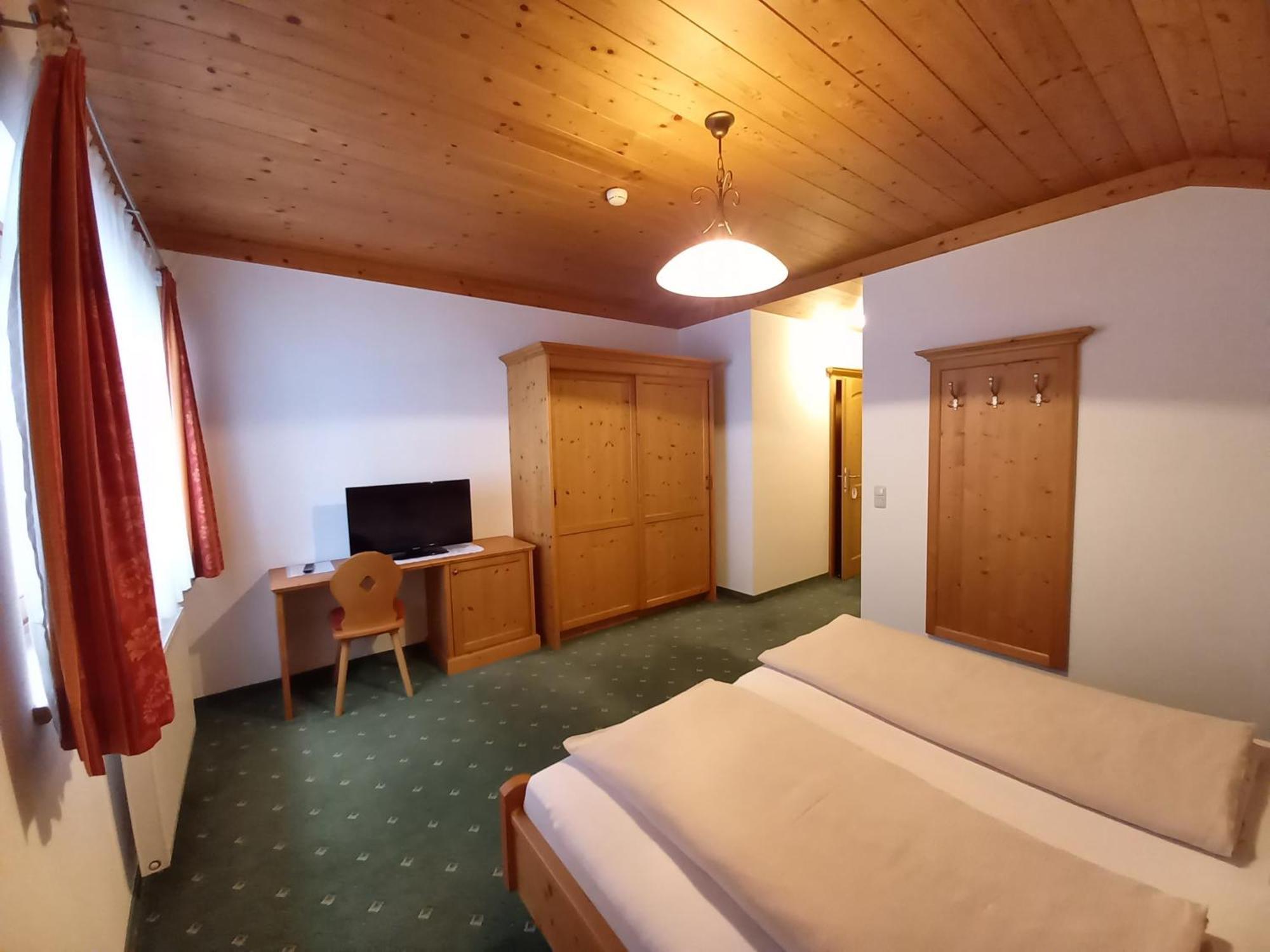 Gaestehaus Toferer กรอสซาร์ล ภายนอก รูปภาพ