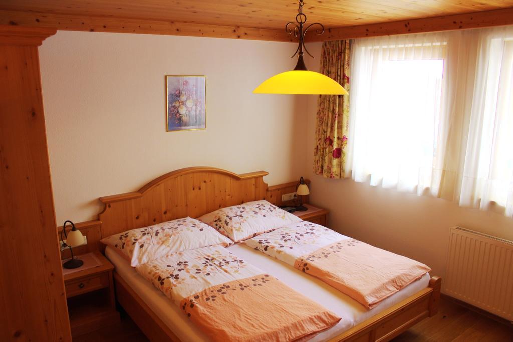 Gaestehaus Toferer กรอสซาร์ล ภายนอก รูปภาพ